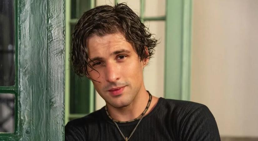 Ember Márk megvédte magát: kitart a frizurája mellett