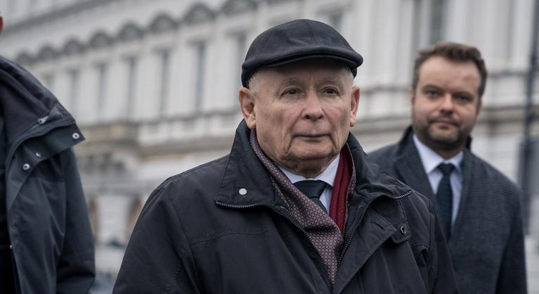 Egy lengyel pártelnök szerint „kissé túlzott reakció volt” Karol Nawrockitól, hogy nem találkozott Orbán Viktorral