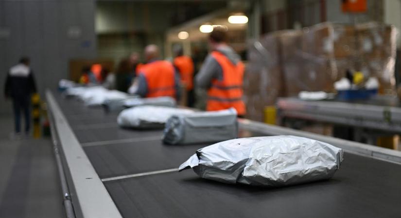A DPD szerint minden tizedik csomag késni fog karácsony előtt