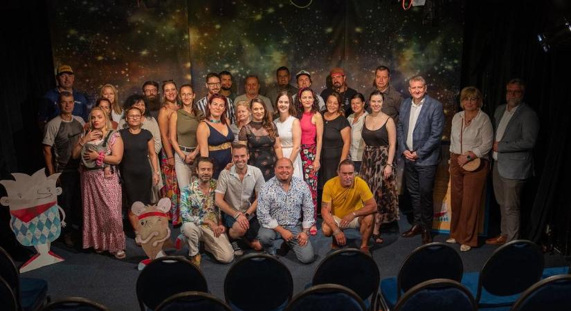 Megújul a Harlekin Bánszínház