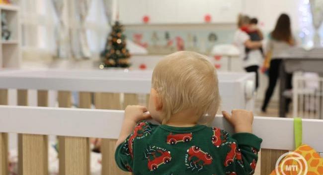 Nőtt az árvaellátásban részesülő gyerekek támogatása