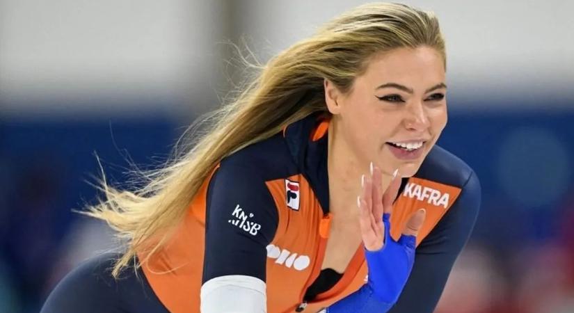 Óriási hírt jelentett be a Joshua elleni meccsre készülő Jake Paul csodaszép gyorskoris szerelme