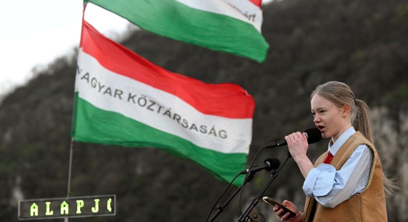 Ungváry Zsolt: A politika mint a teremtő és romboló erők terepe