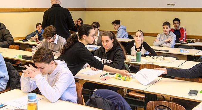 Központi írásbeli 2026: itt vannak a korábbi évek nyolcadikos feladatlapjai és megoldókulcsai magyarból