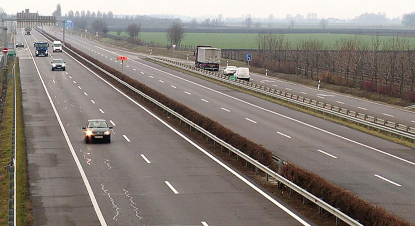 Az EU enyhít a belső égésű motorok forgalomba hozatalának 2035-től tervezett tilalmán