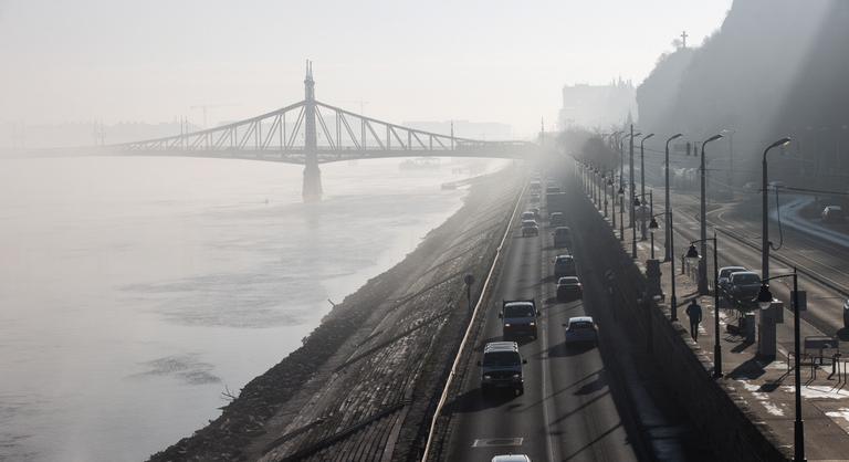 Több vármegyére kiadták a figyelmeztetést, veszélyes órák jönnek
