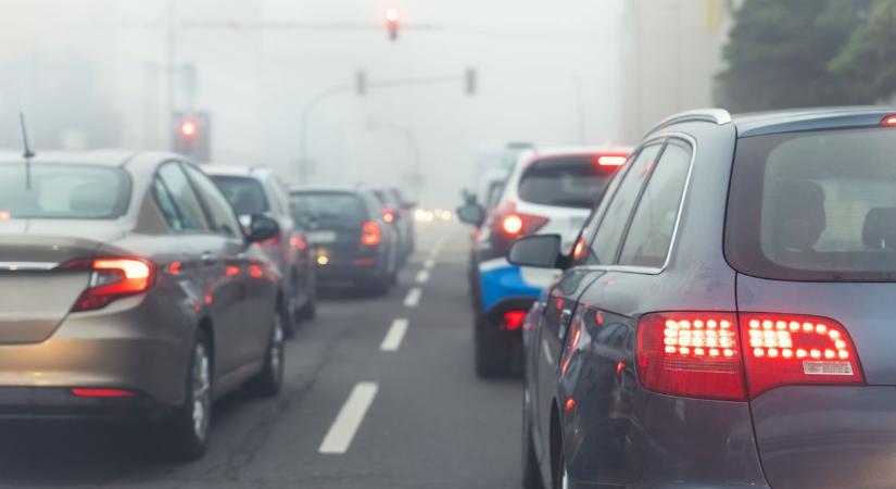 Szerdán sem süt ki a nap, marad a sűrű köd