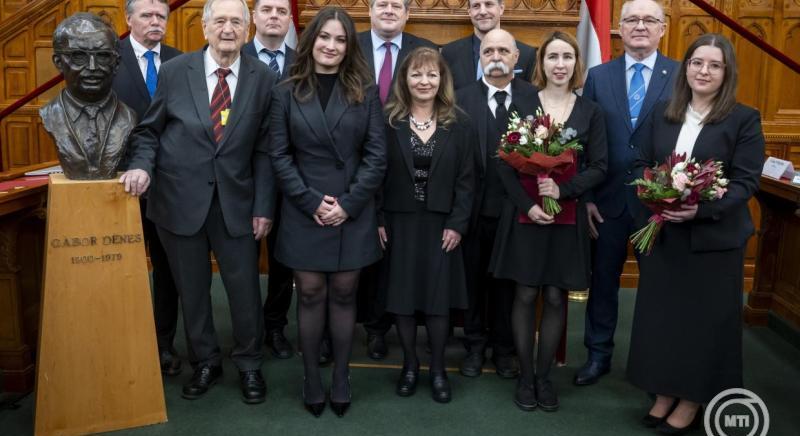 Kolozsvárra került a külhoni Gábor Dénes-díj