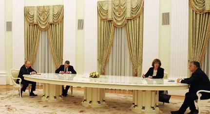 Orbán levélben kérdezte meg Putyint, ha jól szavaz, lesz-e bántódása