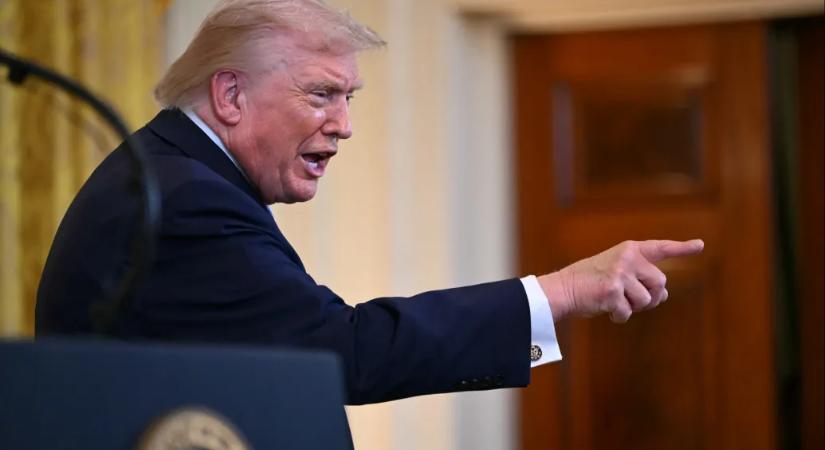 Teljes blokádot rendelt el Trump a Venezuelába tartó és onnan induló, szankcionált olajtankerekre