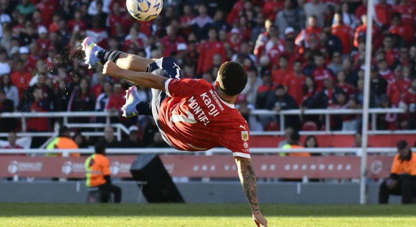 Puskás-díjat ért a 20 méteres ollózós csodagól