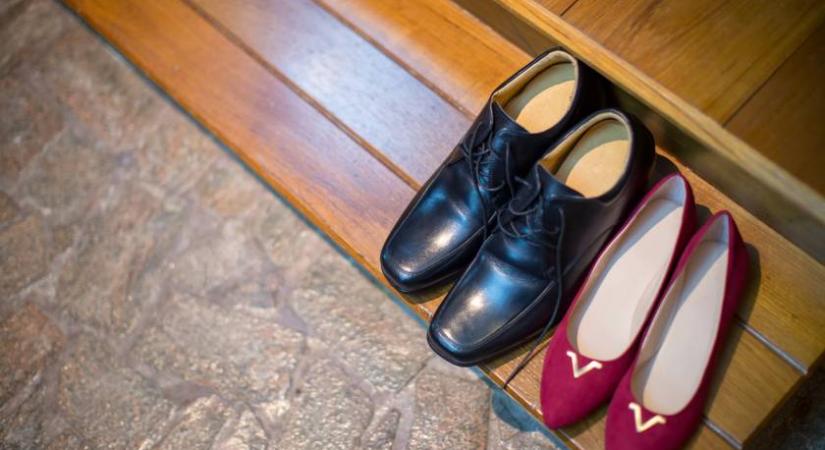 Le szabad vetetni a cipőt a vendégekkel? Kiderül, mit illik, és mit nem karácsonykor
