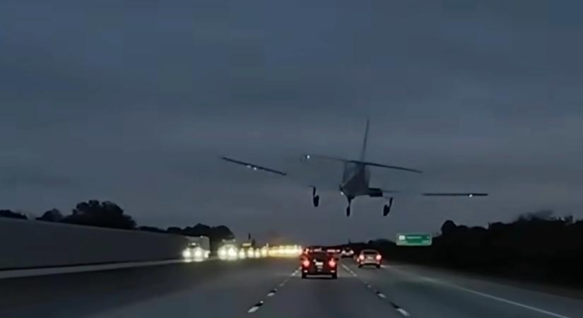 Toyotára szállt le egy kisrepülő Floridában