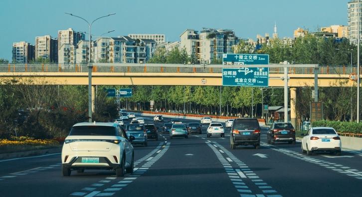 Ez az autópályaépítés nem ment a termőterület rovására