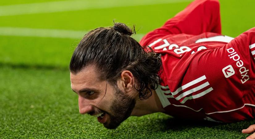 Benéztek a Liverpool öltözőjébe: döbbenetes kép Szoboszlai Dominikról