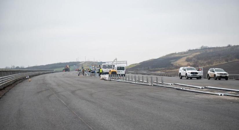 M30-as: mégsem indulhat meg a forgalom