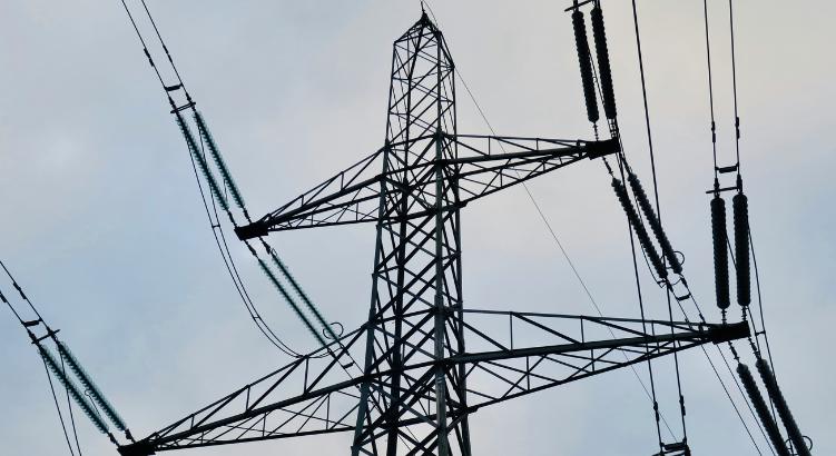 Költségvita és engedélyezési káosz: az EU átszabná az energiahálózatot