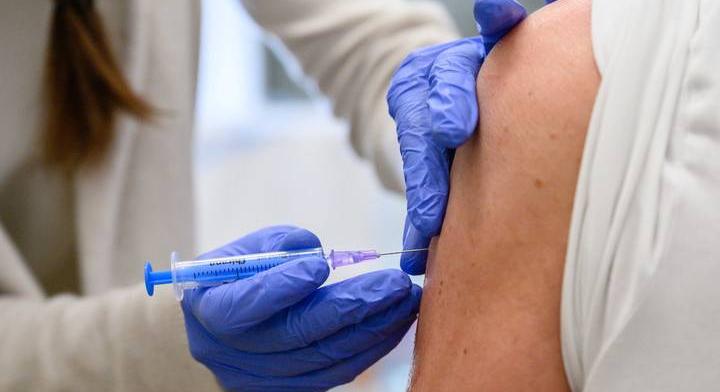 Megdöbbentő dolog derült ki a Covid-oltás és a halálozások kapcsolatáról