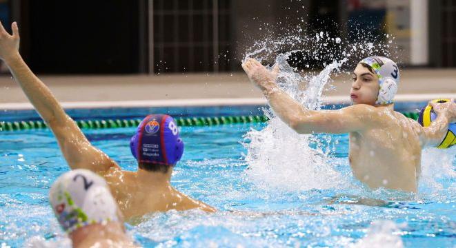 A szegedi legenda idén is szállítja a pólócsodát