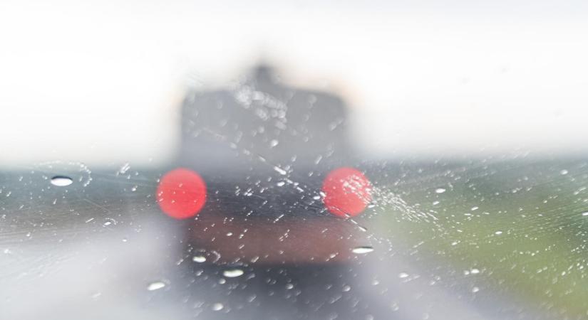 Szürke időjárás, köd, szitálás és ónos eső vár ránk december közepén