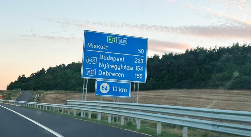 Már majdnem újra megnyílt Magyarország legújabb autópályaszakasza, de aztán jött a hidegzuhany
