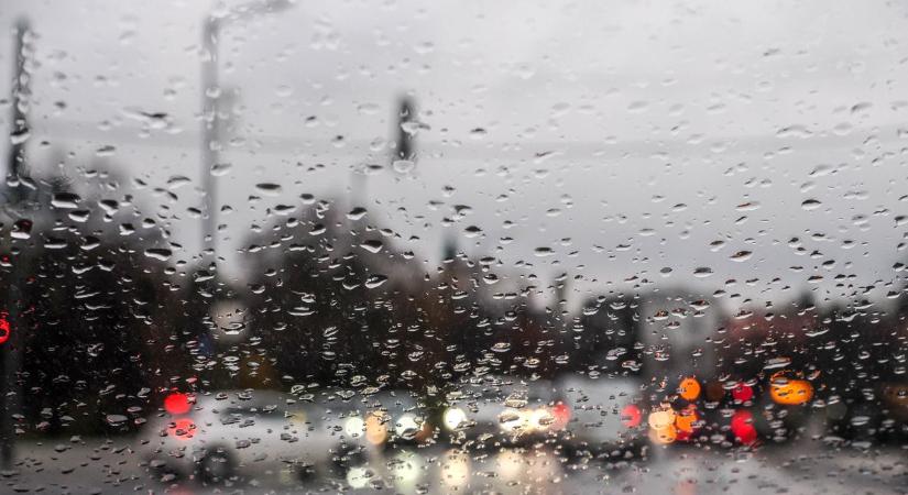 Veszélyes lesz útra kelni: jön a köd és az ónos eső