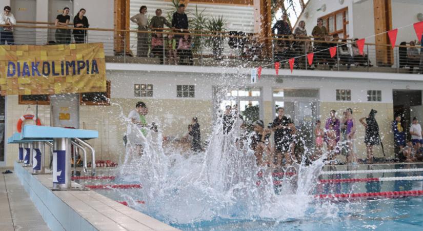 Városi úszó diákolimpiai döntőt rendeztek Nagyatádon