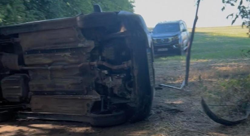 Hadházy szerint cinikusan lábbal tiporják a jogot, maga viszi bíróságra a hatvanpusztai autós ütközés ügyét