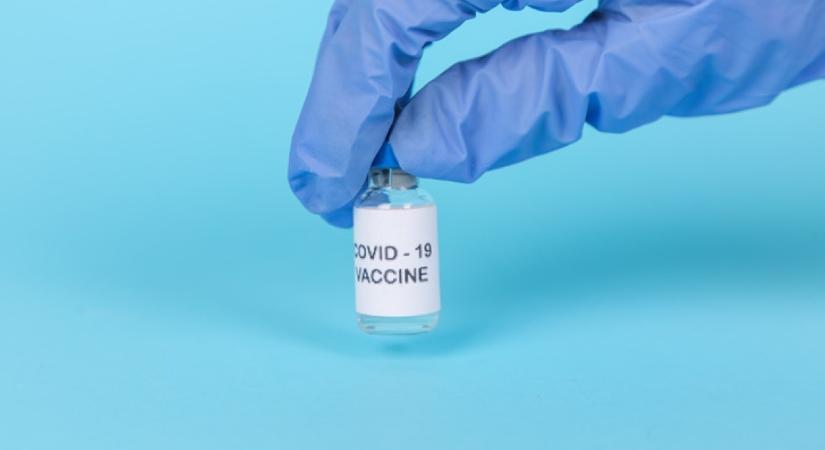 Meglepő, mi derült ki a koronavírus elleni védőoltásokról, de csak a nőket érinti a dolog