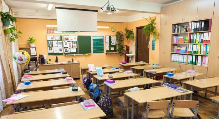 Késsel rátámadt iskolatársaira egy 15 éves orosz fiú