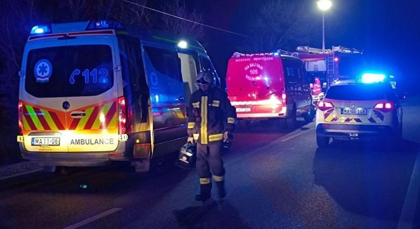 Tragédia: egy ember életét vesztette a balesetben Bács-Kiskunban – fotók, videó