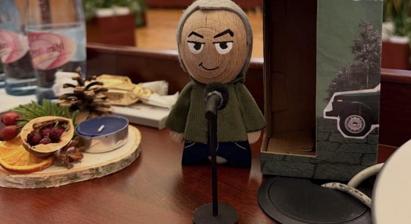 Lázár-figurát kapott Vitézy Dávid karácsonyra Szentkirályi Alexandrától