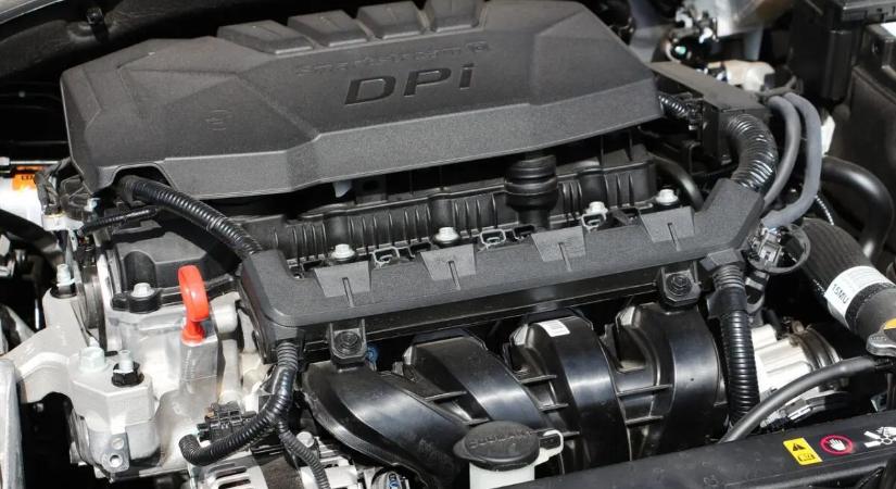 Hivatalos: meghátrál az EU, 2035 után is maradhatnak a belső égésű motorok!