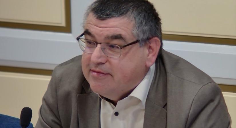 Antal Imrének a politikai pedofília jutott eszébe arról, hogy a győri polgármester gyerekeket díjazott egy rajzpályázaton