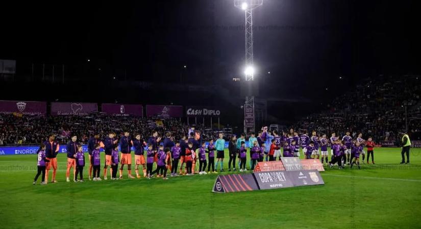 Nem várt közjáték a Barcelona kupameccse előtt, a rendőrség is vizsgálódott