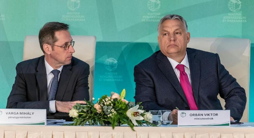 A forintárfolyam megbotlott, Orbán devizarettegése és Varga verbális lazítása állhat a háttérben