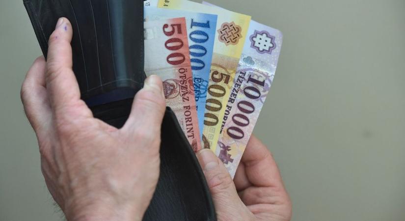 Ne késlekedj: most fizetik ki a karácsonyi pénzeket!