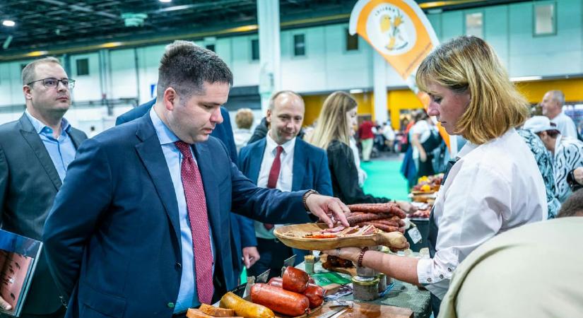 Nobilis Márton szürke eminenciásként sejlik fel az Agrárminisztériumból kisíbolt milliárdok mögött