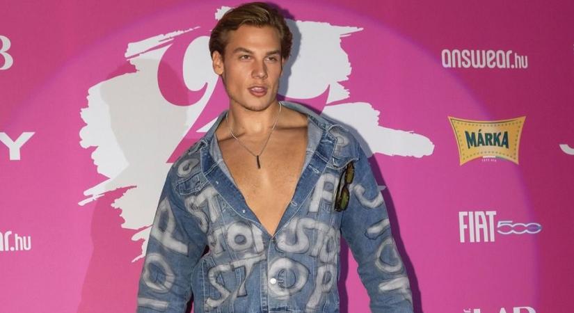 Hollywoodi karácsony: Budavári Fülöp édesanyja Amerikából posztolt