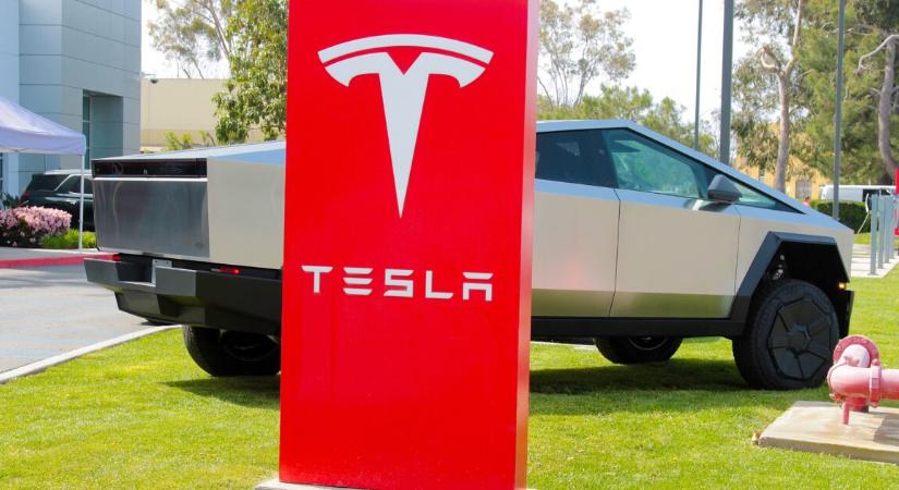 Nagyon csúnya és fájdalmas pofont kaphat a Tesla