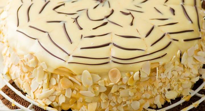 Tökéletes Eszterházy-torta házilag: diós csoda az ünnepi asztalra