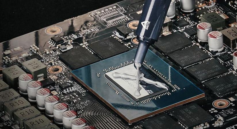 MX-7: Minden korábbinál jobb hűtőpasztát ad ki az Arctic