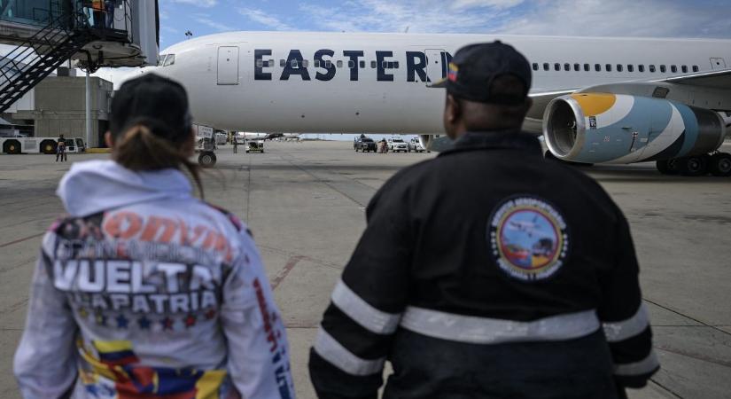 Roló le: Trump újabb országok lakóinak tiltja meg, hogy Amerikába utazzanak