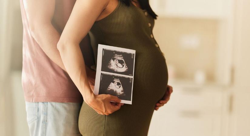 Családbarát szemlélet és tudatos kismamák alakítják át a szülészetet