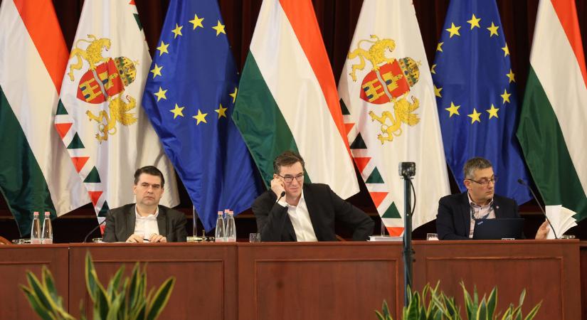 Öszöd 2.0: milliárdok tűnnek el a fővárosi költségvetés Excel-tábláiban - a mai közgyűlésen már a jövő évi pénzekről döntenének