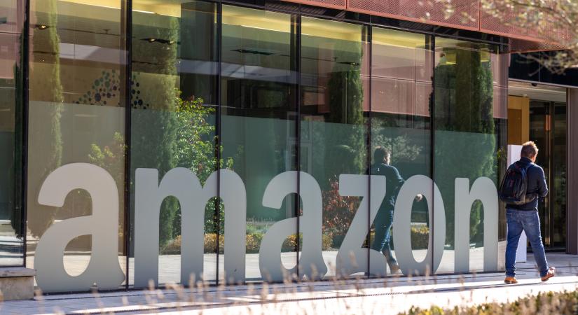 jabb 370 dolgozjt teszi utcra az Amazon
