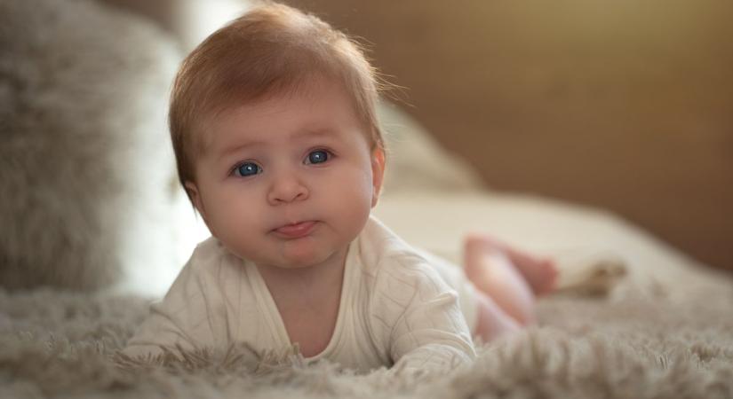 Négy kisbaba sírt fel kedden Győrben és Mosonmagyaróváron, így hívják őket