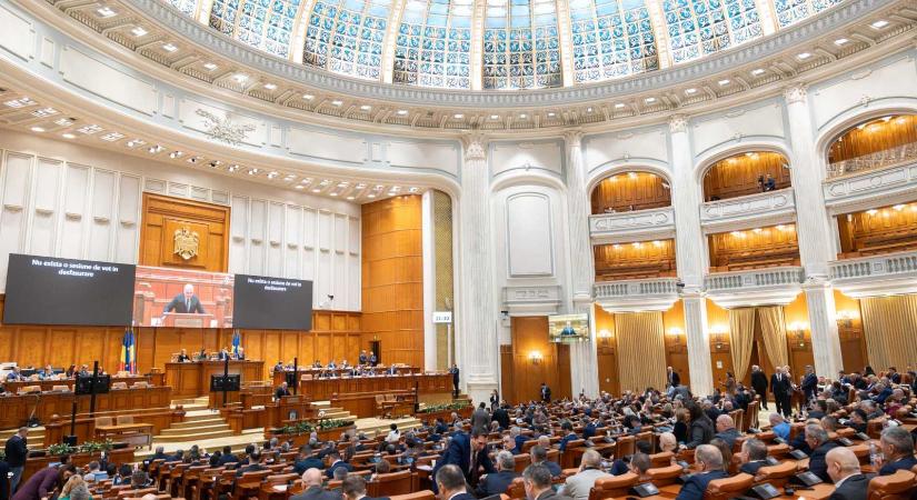 Indítványt nyújtott be az AUR két miniszter ellen