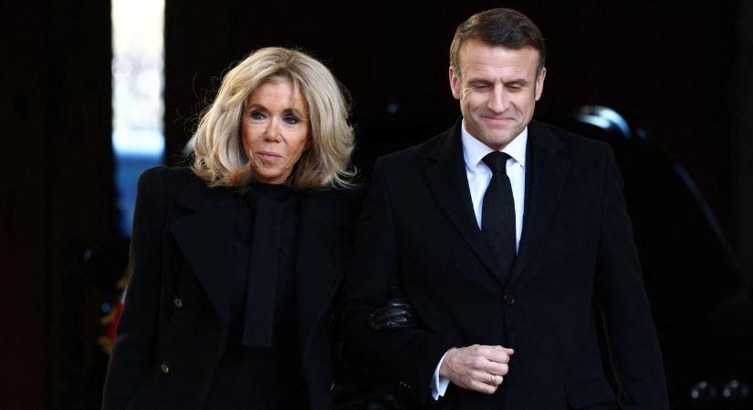 Brigitte Macron bocsánatot is kért, meg nem is