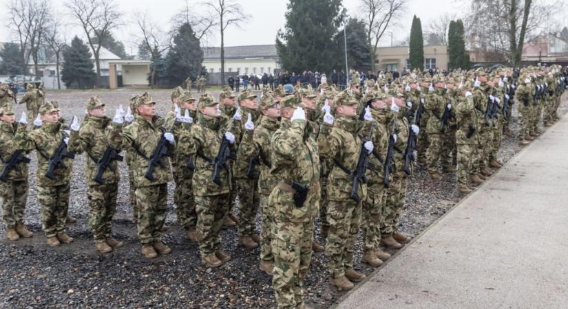 Böröndi Gábor: A katonai eskü egy hosszútávú elköteleződés kezdete
